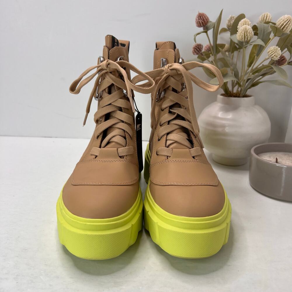 Sorel Caribou X Lace Waterproof Boot Tan/Yellow NL5015-262 Women 9 Tried On - Picture 2 of 10